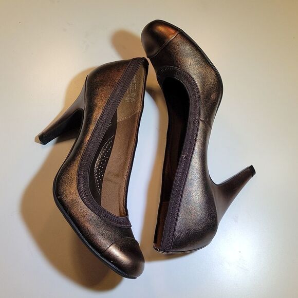 DEXFLEX BY DEXFLEX COMFORT ROUND TOE SLIP-ON HIGH HEEL PUMP SHOES - Picture 13 of 16